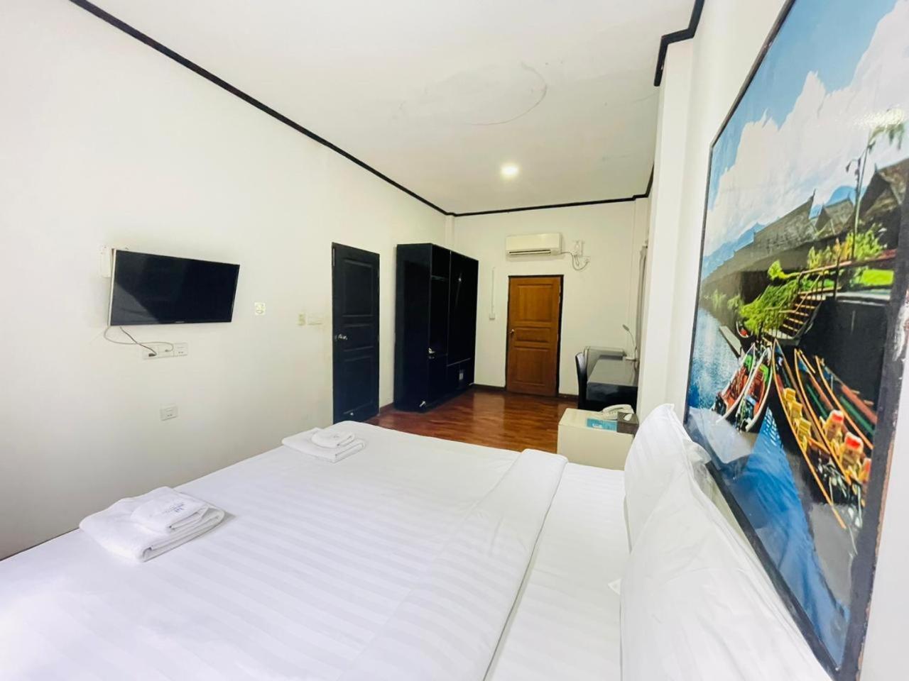 Wh Hotel & Service Apartment Thanlyin Extérieur photo