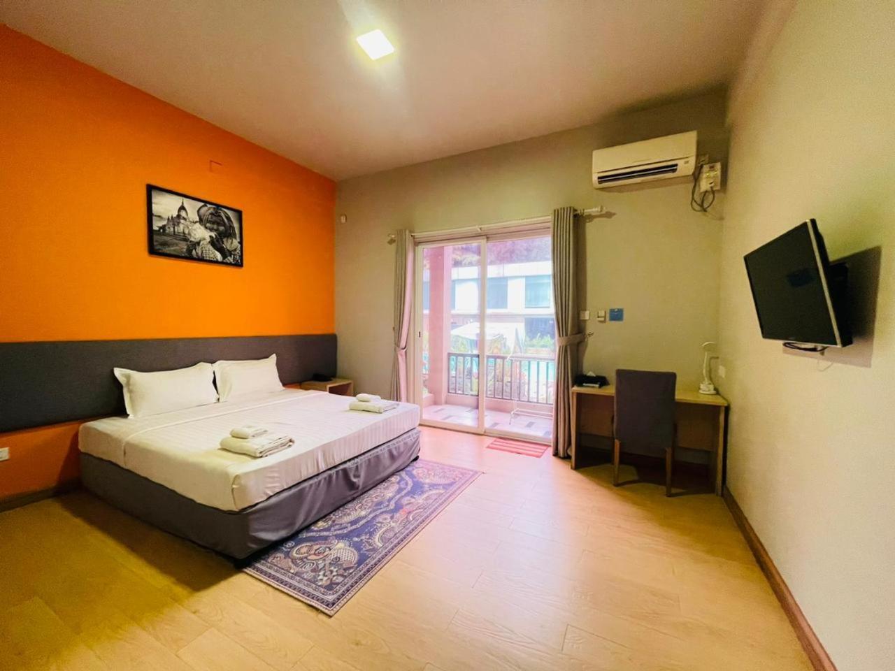 Wh Hotel & Service Apartment Thanlyin Extérieur photo
