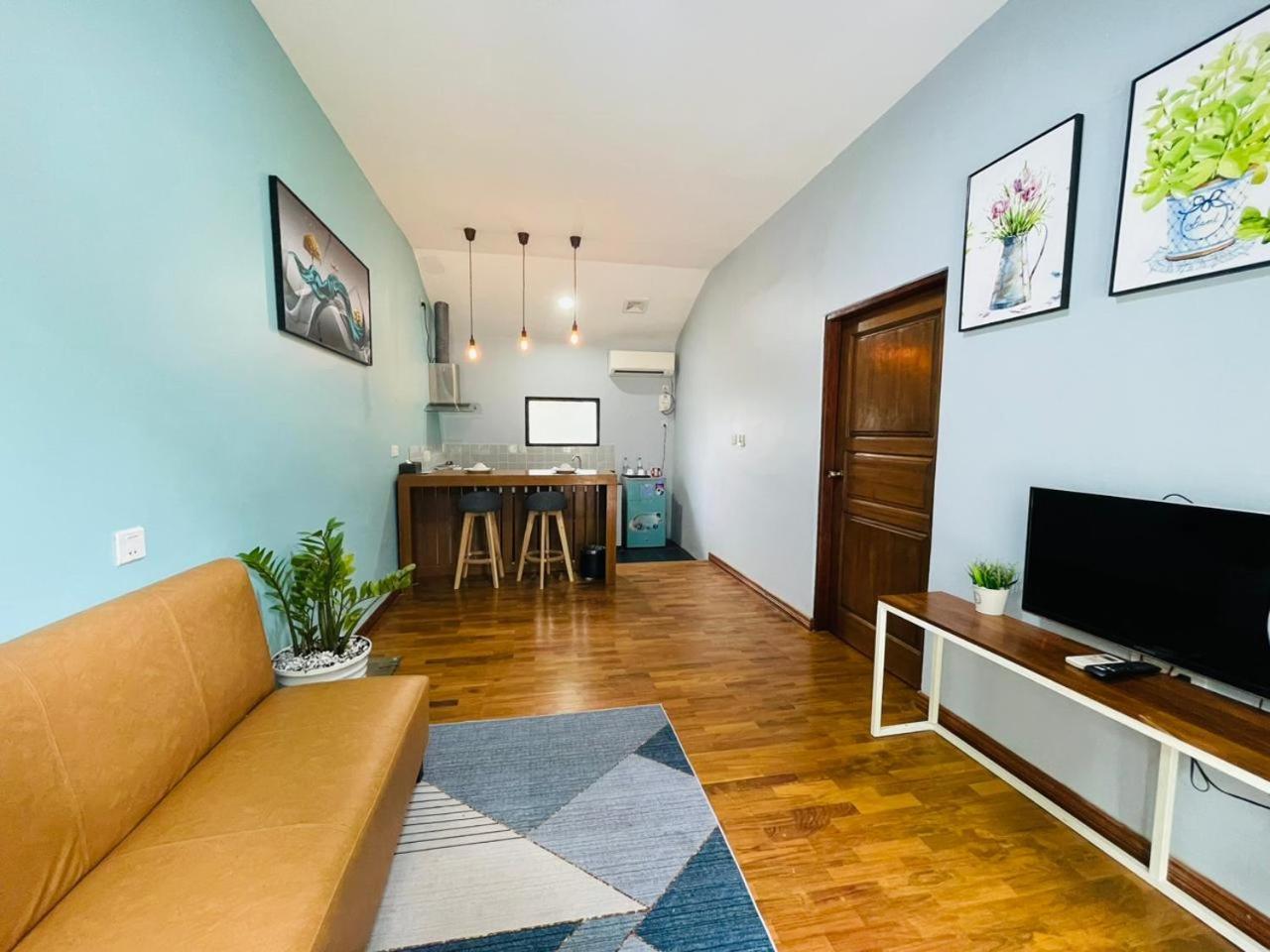 Wh Hotel & Service Apartment Thanlyin Extérieur photo