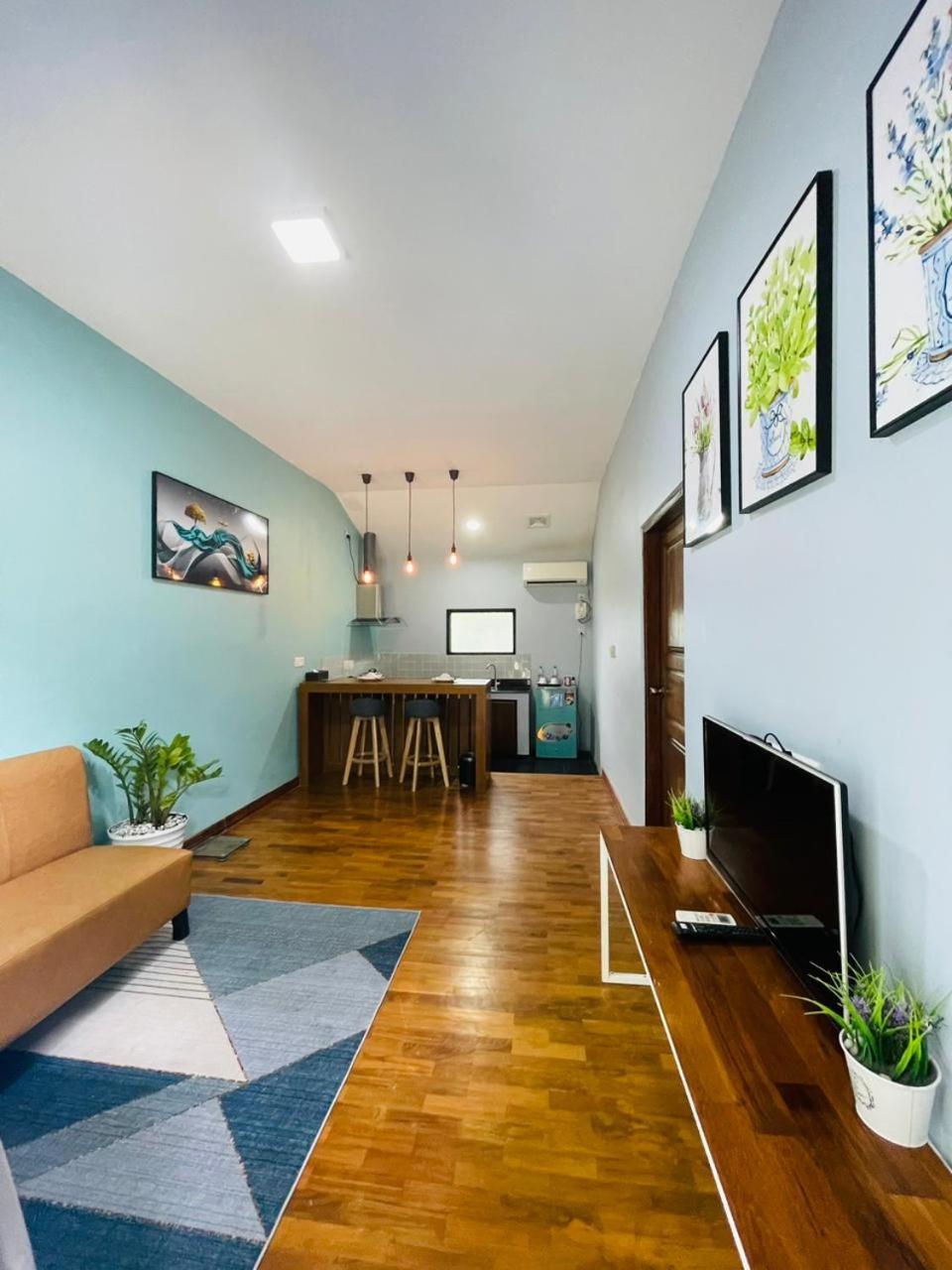 Wh Hotel & Service Apartment Thanlyin Extérieur photo