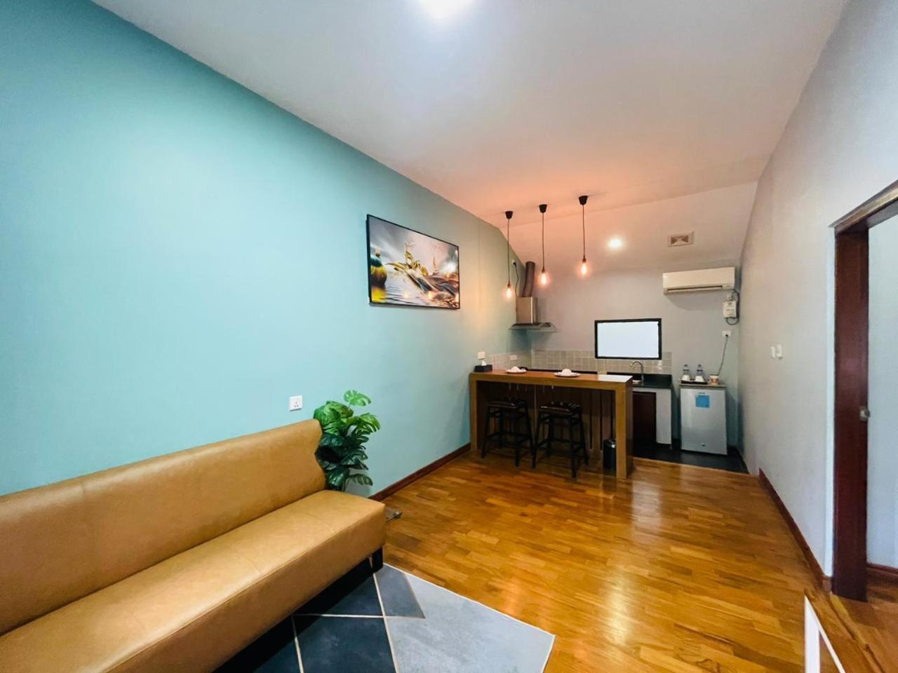 Wh Hotel & Service Apartment Thanlyin Extérieur photo