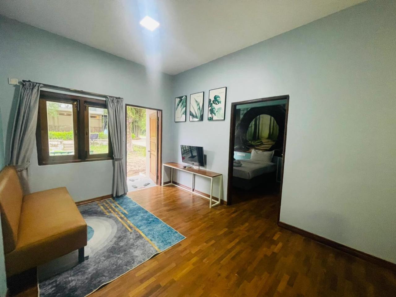 Wh Hotel & Service Apartment Thanlyin Extérieur photo