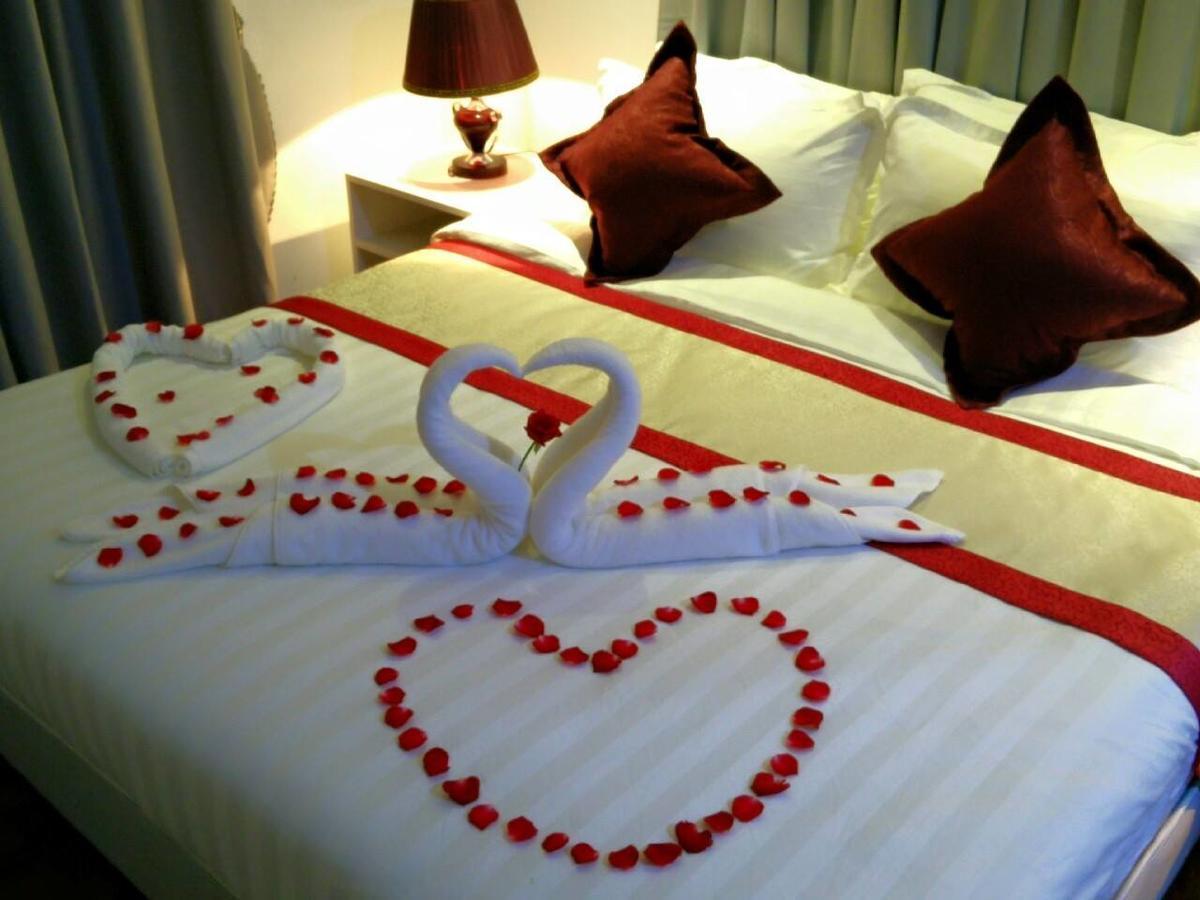 Wh Hotel & Service Apartment Thanlyin Extérieur photo