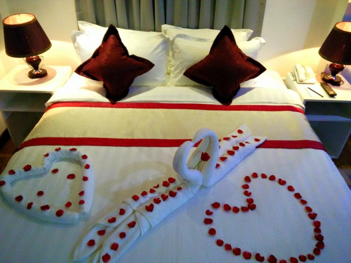 Wh Hotel & Service Apartment Thanlyin Extérieur photo