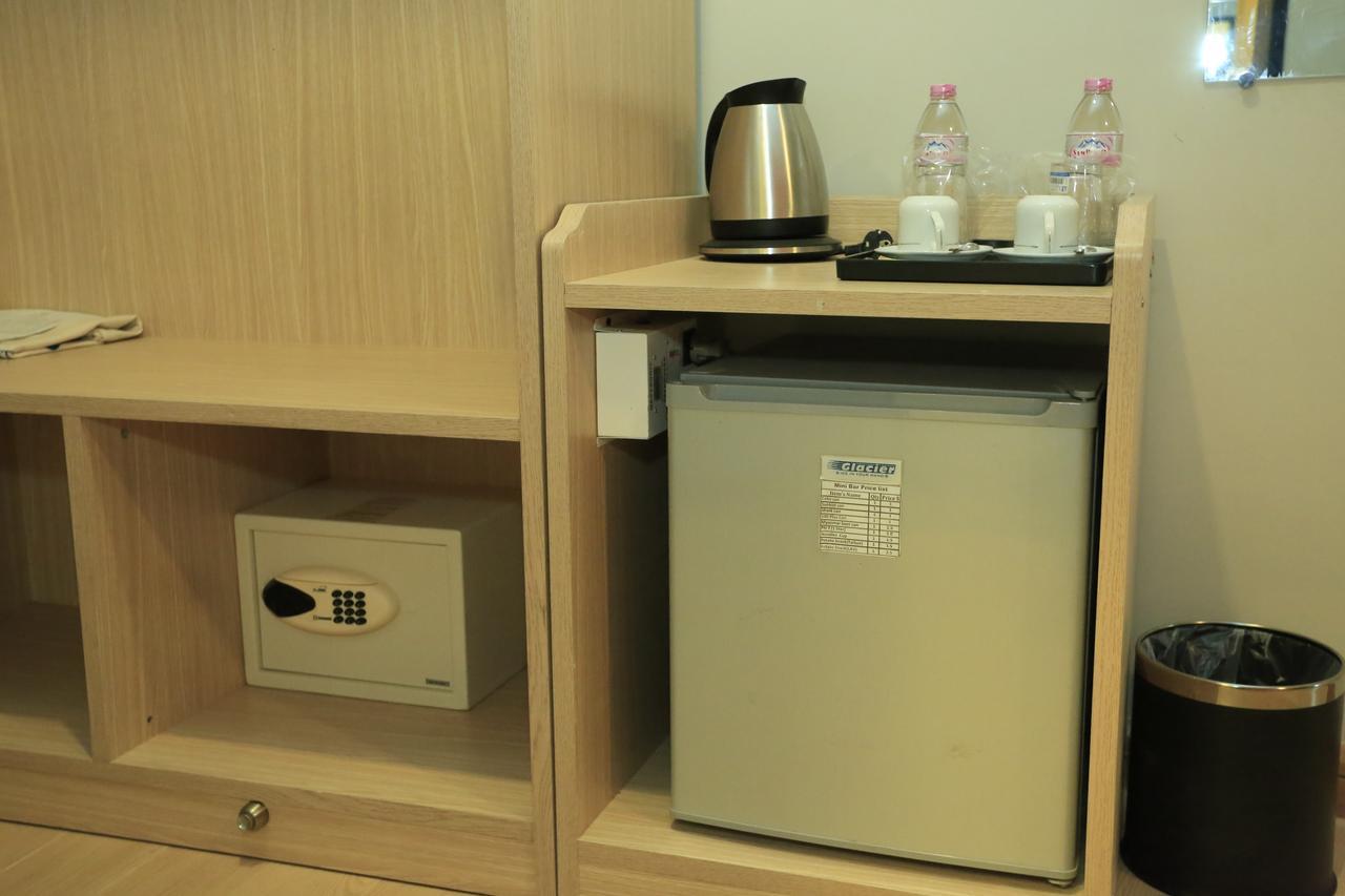 Wh Hotel & Service Apartment Thanlyin Extérieur photo
