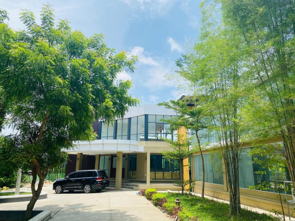 Wh Hotel & Service Apartment Thanlyin Extérieur photo
